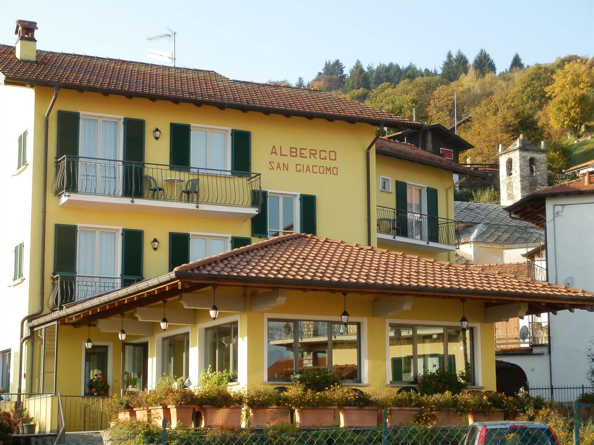 Hotel San Giacomo Lake Maggiore Bagian luar foto